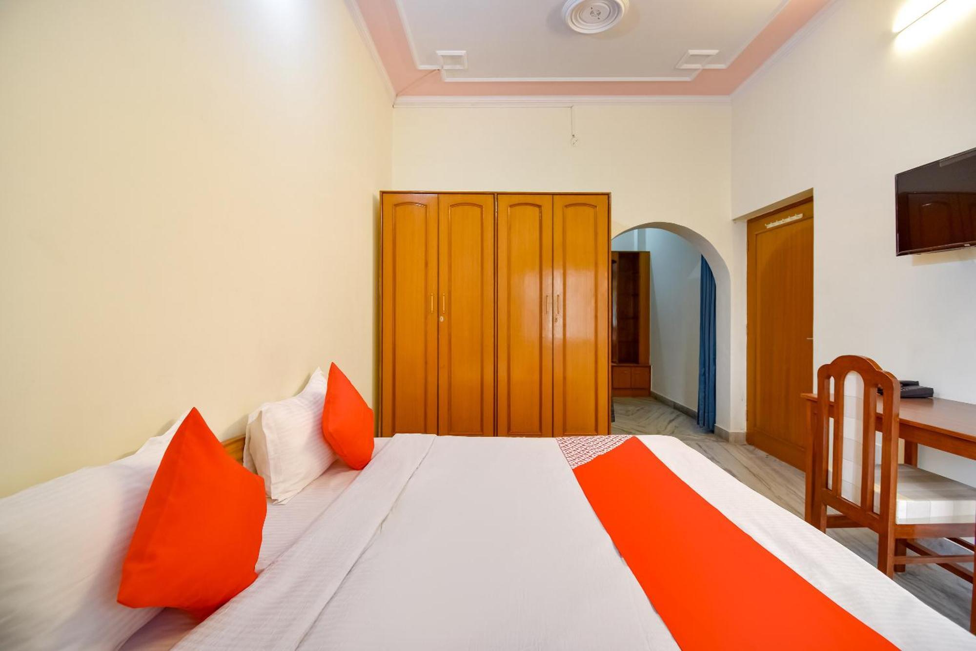 Hotel O Kusum Lodge Pandu Exteriér fotografie